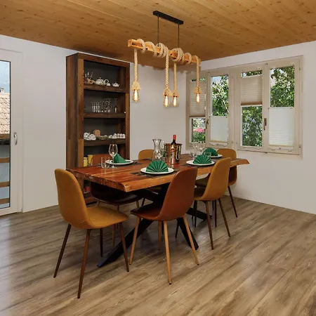 Nyaraló Dori By Interhome *